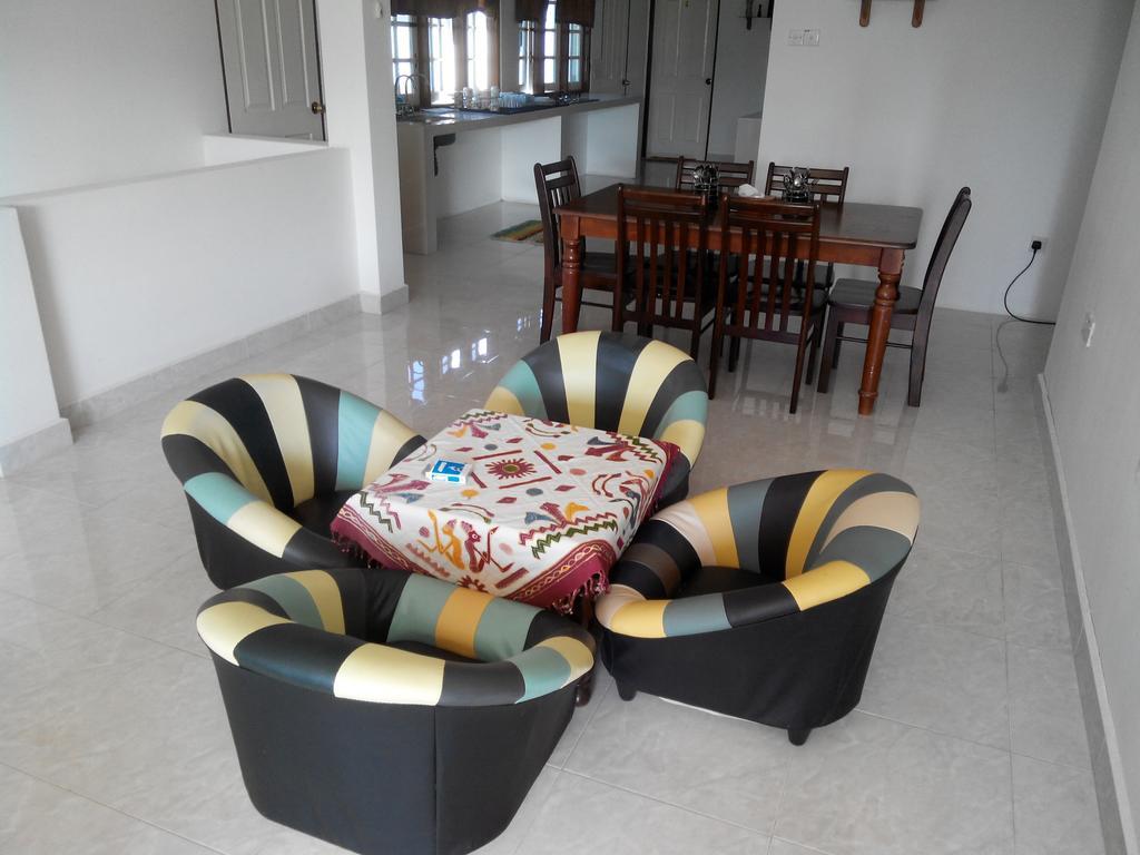 Formula One Bed And Breakfast F1 Sepang Klia Klia2 Kuala Lumpur International Airport Transit Нилай Экстерьер фото
